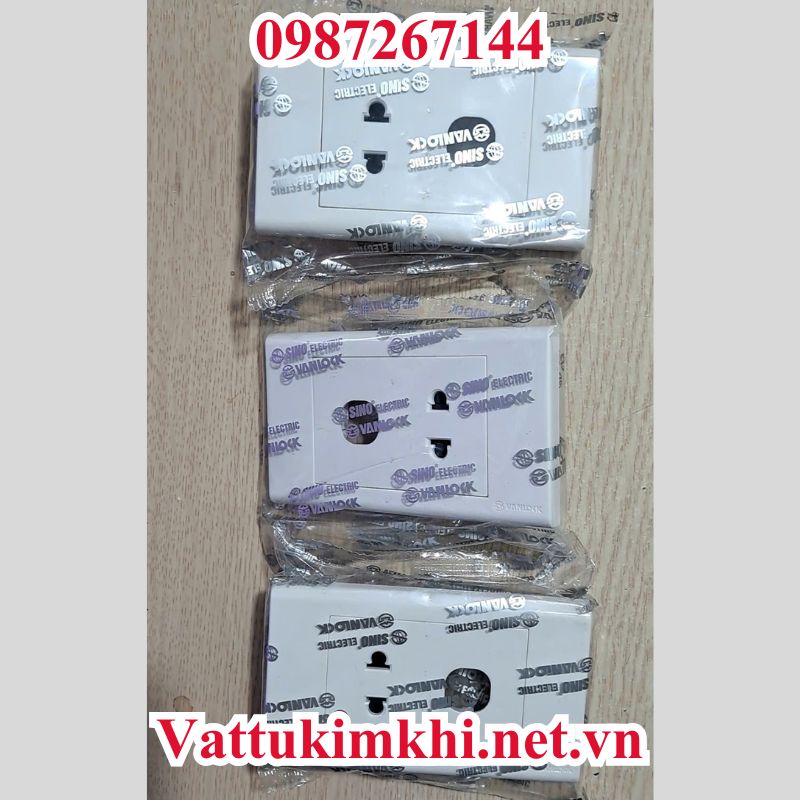 Giới Thiệu Về Ổ Cắm Đơn 2 Chấu 16A Với 1 Lỗ S18UX Sino Vanlock